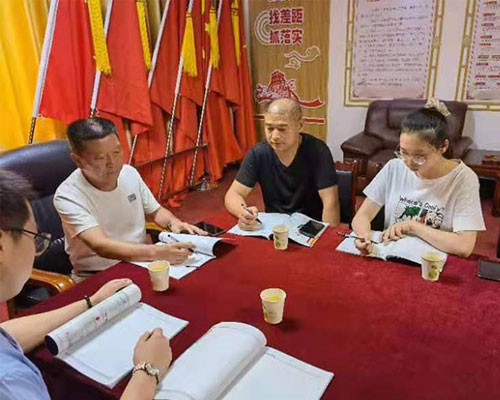 不忘初心，牢記黨恩。山東魯野鋼結構工程有限公司黨支部，開黨會感黨恩，重溫入黨誓言